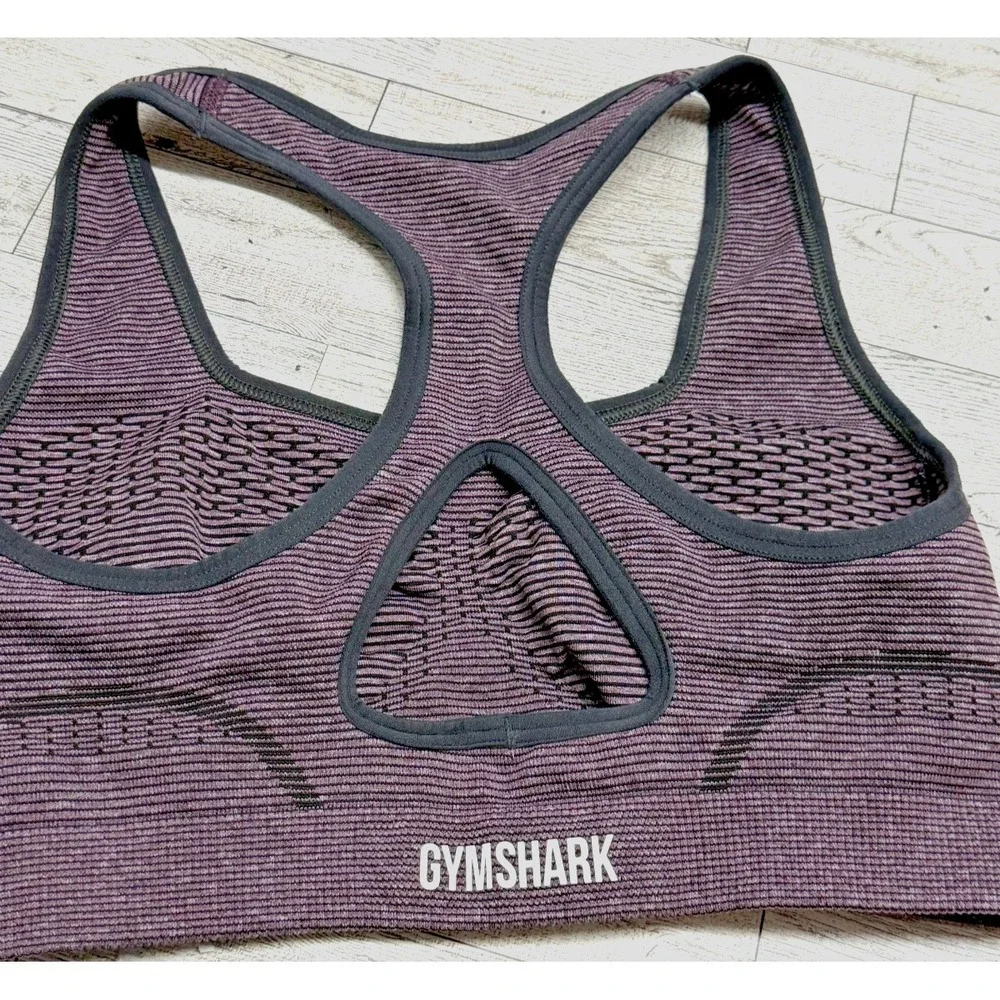 Gymshark Women's Seamless Racerback Light‎ Support Sports Bra DM3 Purple MEDIUM